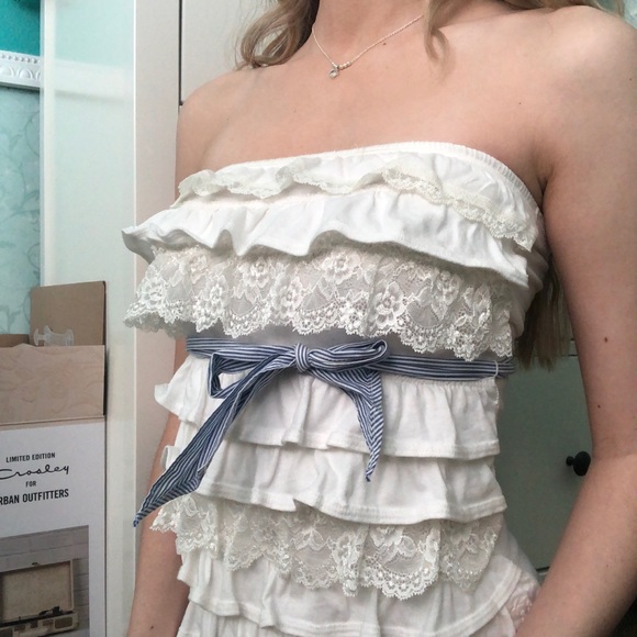 Sleeveless Top - Picture 5 of 6